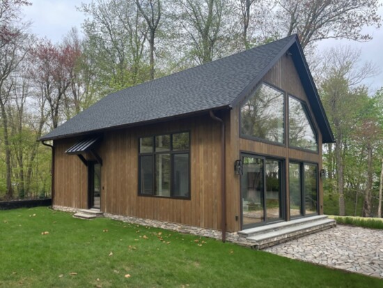  A guest house designed by Architect John Rountree. Photo courtesy of John Rountree, Architect.