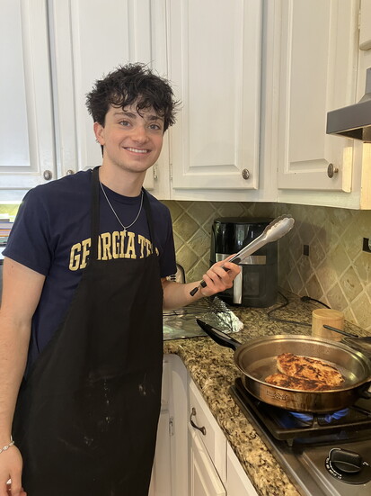 Dominic Dal Cerro is turning his passion for food into a mission to serve others.
